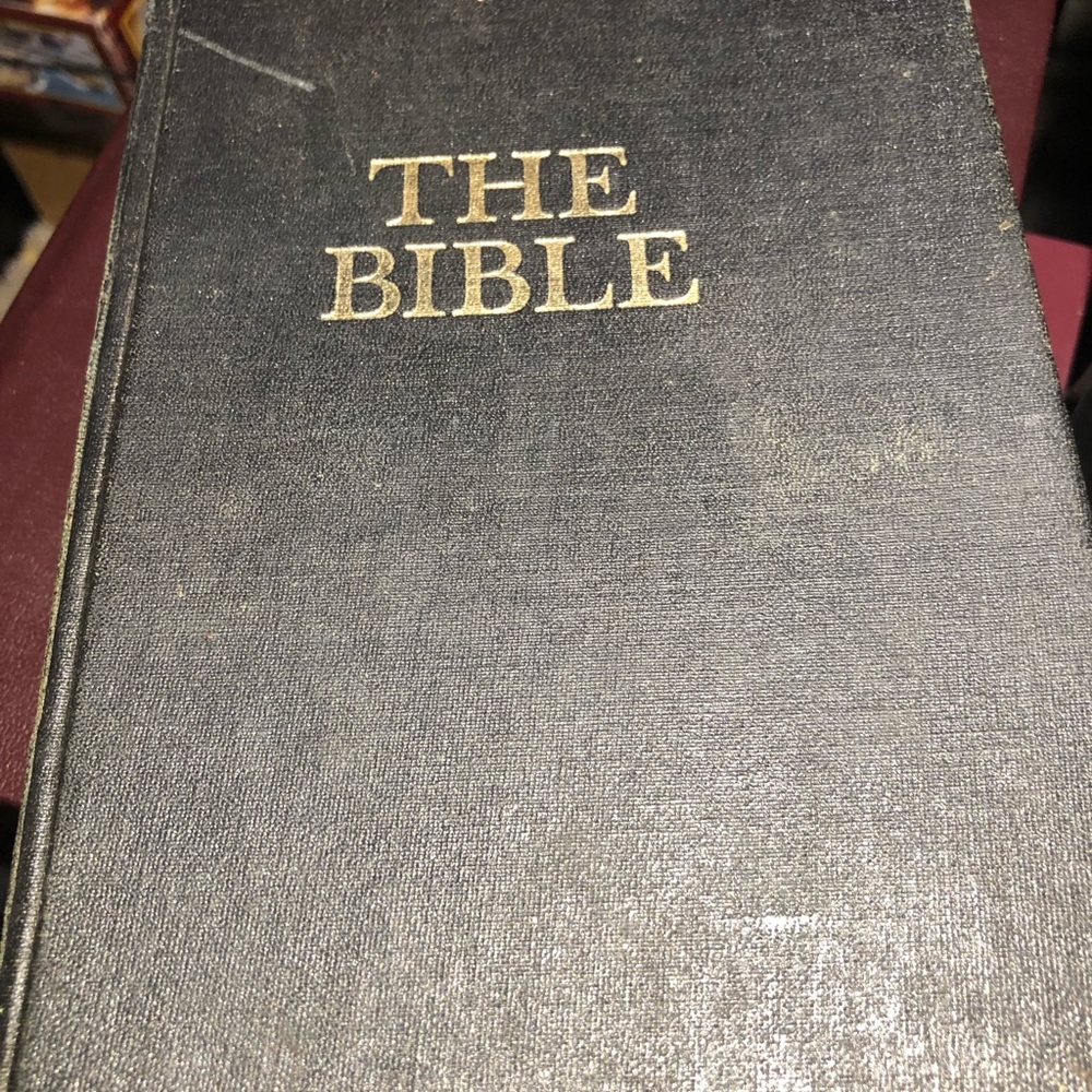 Vintage HOLY BIBLE REVISED STANDARD VERSION 1952